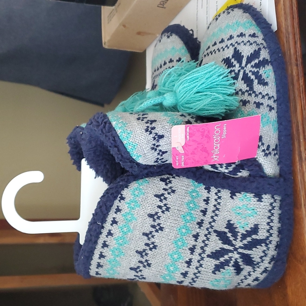 🔴Xhiliration Slippers